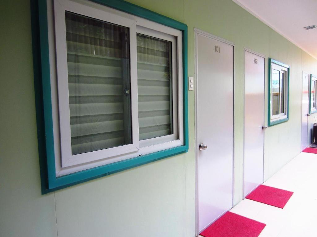 Shore Time Hotel - Annex Balabag  Екстер'єр фото