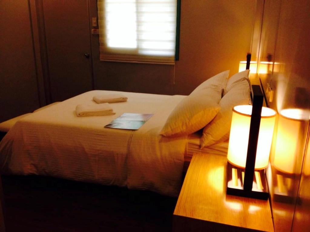 Shore Time Hotel - Annex Balabag  Екстер'єр фото