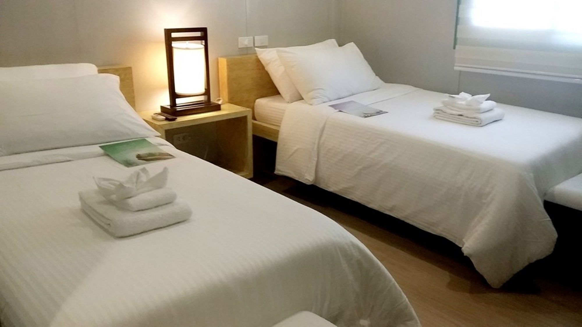 Shore Time Hotel - Annex Balabag  Екстер'єр фото